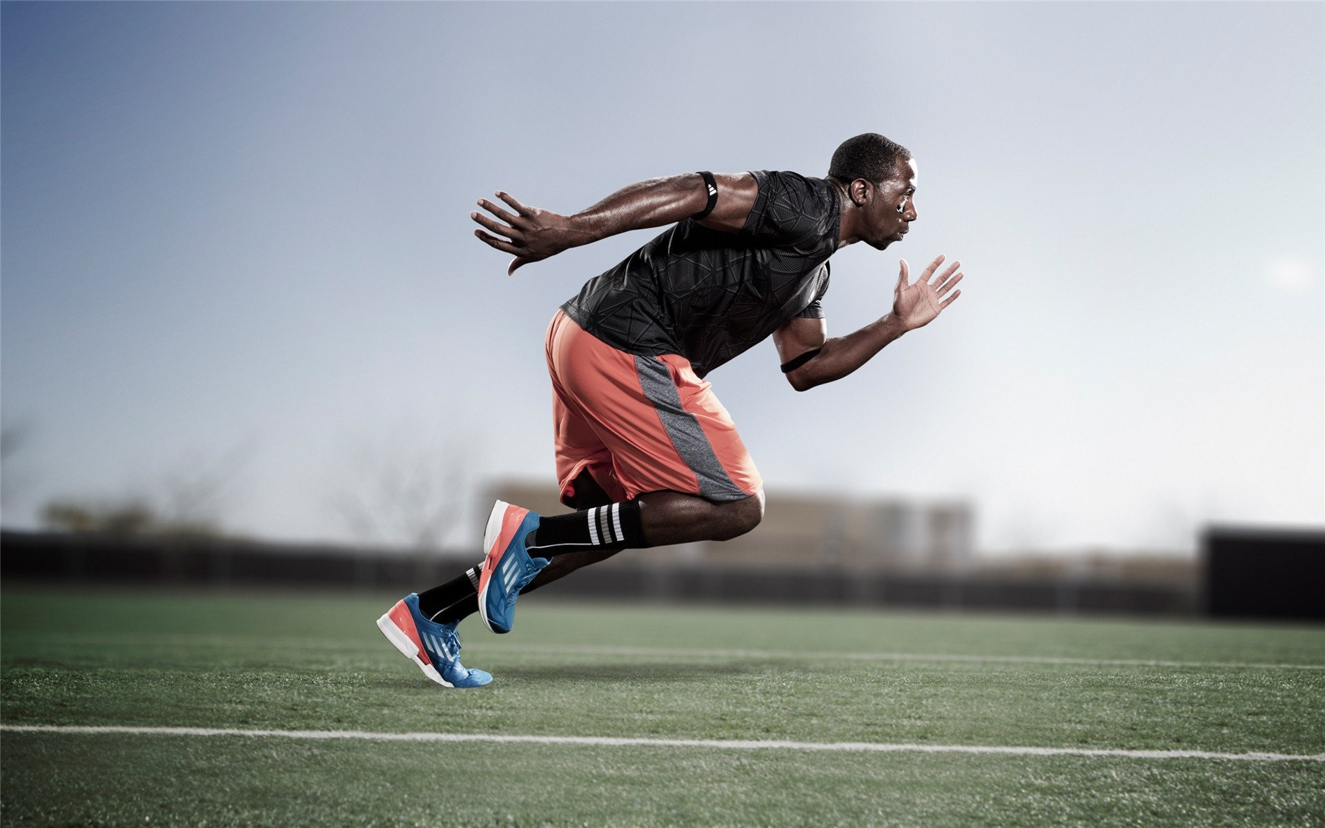 青训球员成长轨迹被纪录片记录展示奋斗与梦想并存的青春